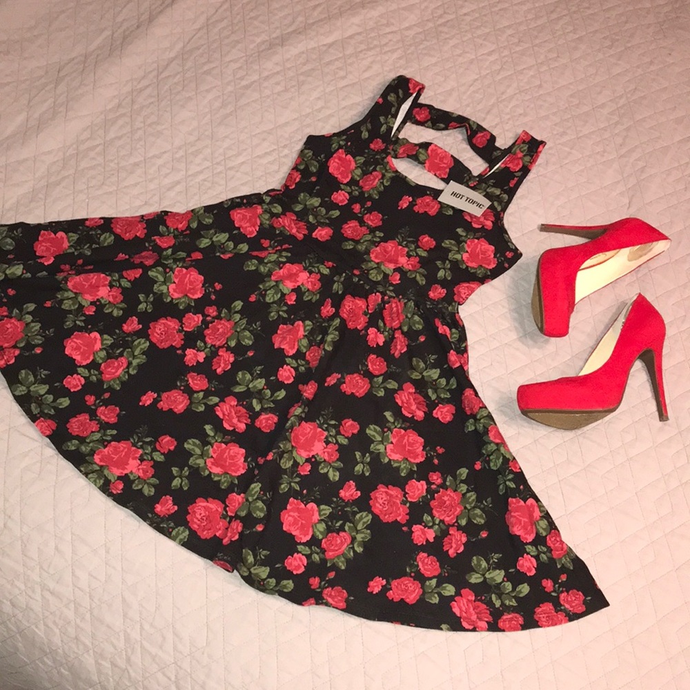 Hot Topic Red Rose Dress
